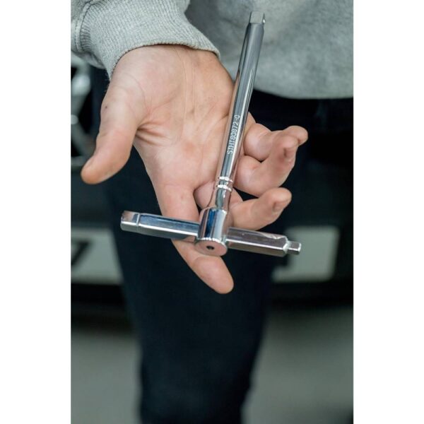 Automotive Multi Tool 3 In 1 Model No: STHT80872-0 - Image 4
